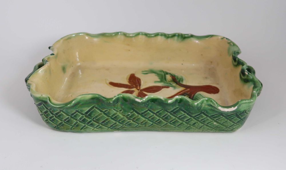 Travessa antiga em faiança de Barcelos