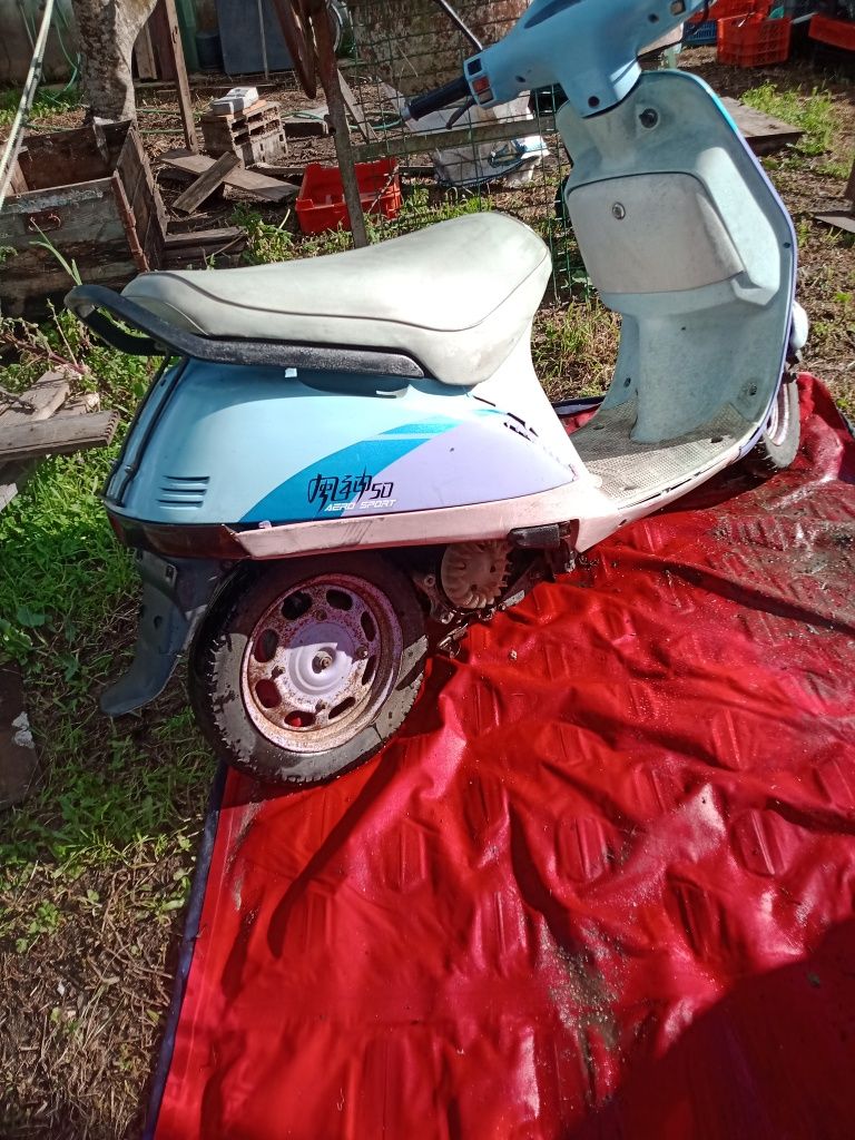 Scooter Honda 50cc para peças
