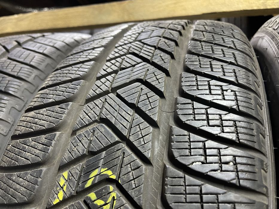 Шини зима 235/60R18 PIRELLI Scorpion Winter 7-8мм 4 або 2 шт