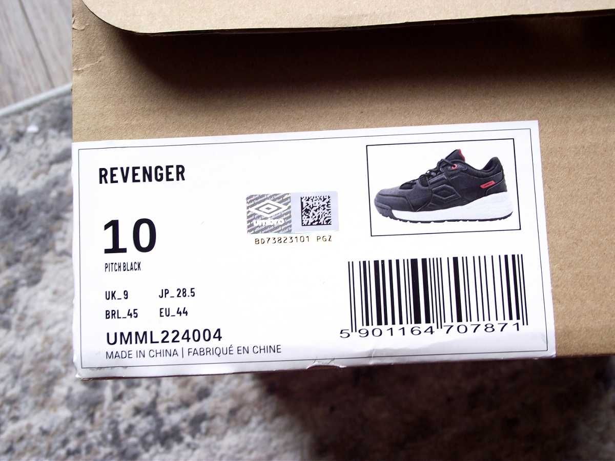 Buty Umbro Revenger 44 , UK 10 wkł. 28,5 cm Nowe