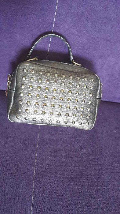 Сумка з еко шкіри, із шипами. Б/у.