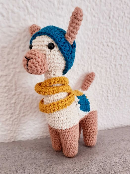 Amélia, a lama colorida