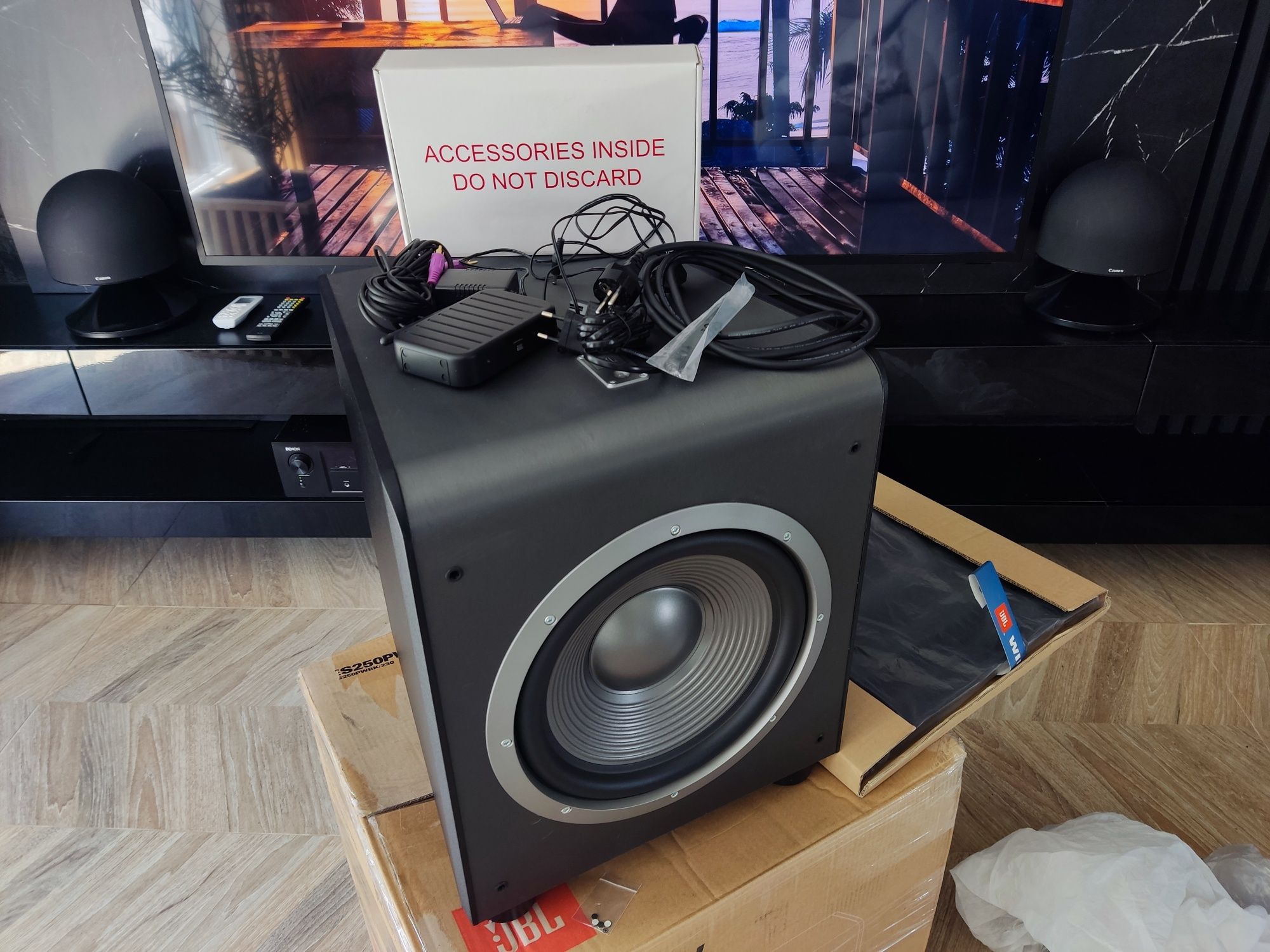 JBL ES250pw subwoofer aktywny jak nowy pełen zestaw