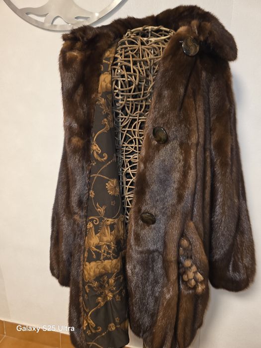 Casaco de pele de vison verdadeiro