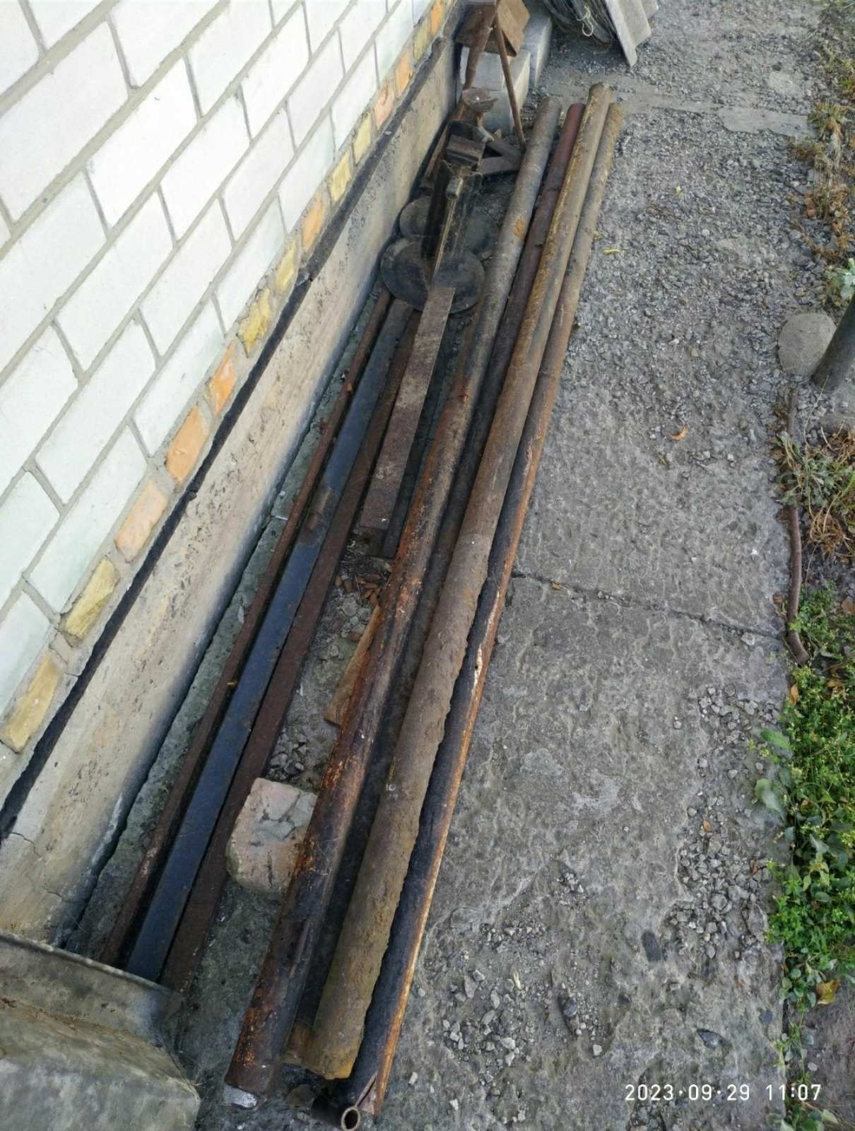 Металева секція для забору або вольєру