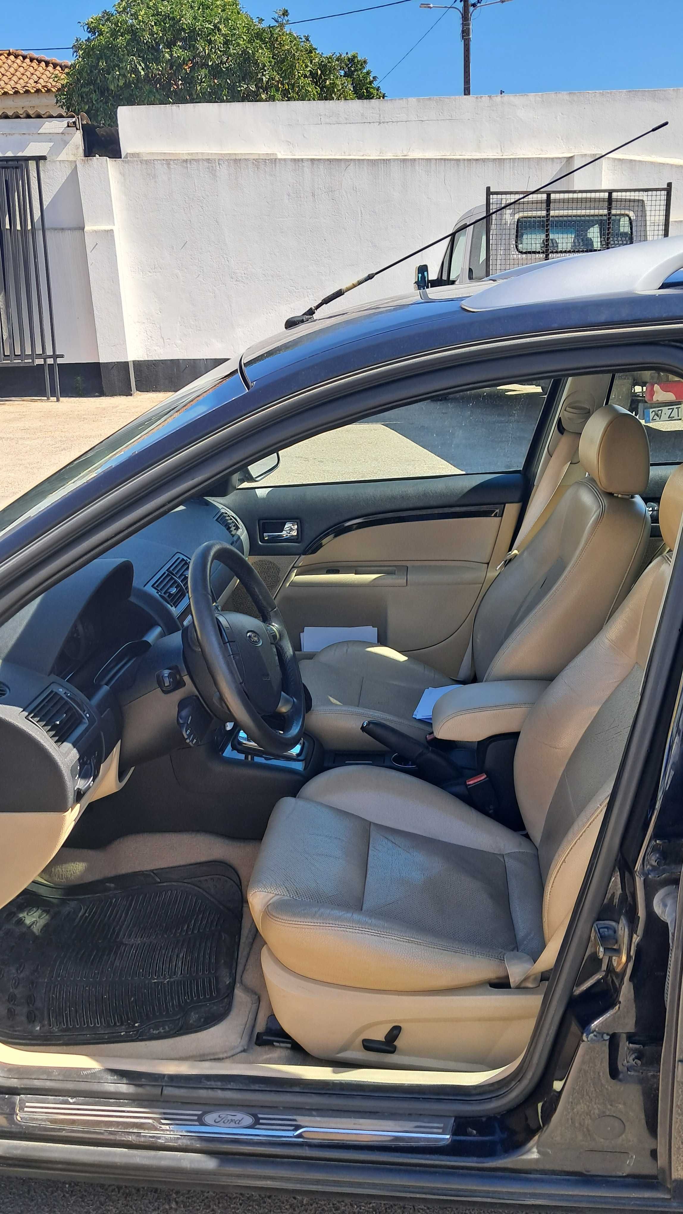 Ford Mondeo Carrinha 2.0 TDCi 2004 – Estofos Pele ,Teto Abrir