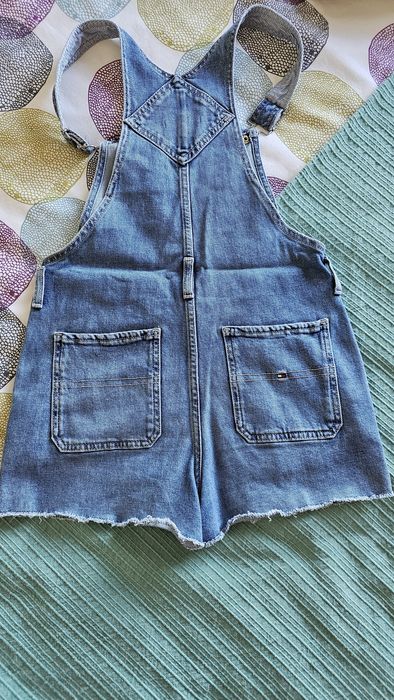 Macacão ganga Tommy Hilfiguer como novo