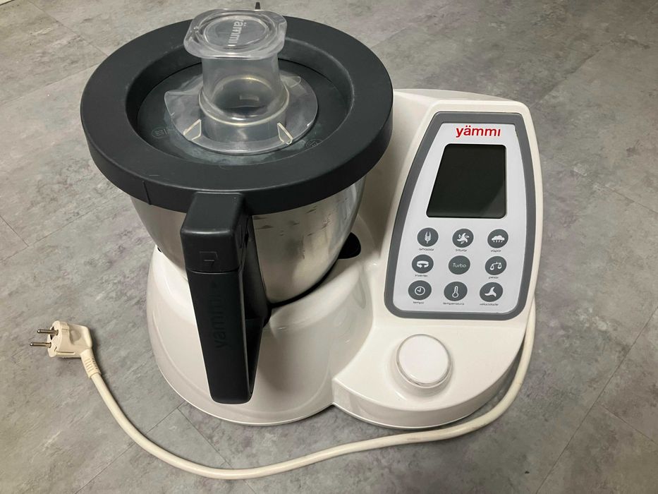Yammi 2 com copo para peças/arranjo