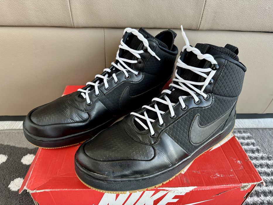 Buty zimowe NIKE EBERNON MID WINTER r. 45.5 (29.5 cm)