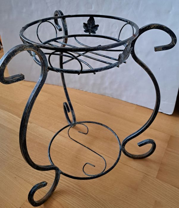 Kwietnik – Metaloplastyka, 2 Poziomy, Mocny, Elementy Dekoracyjne