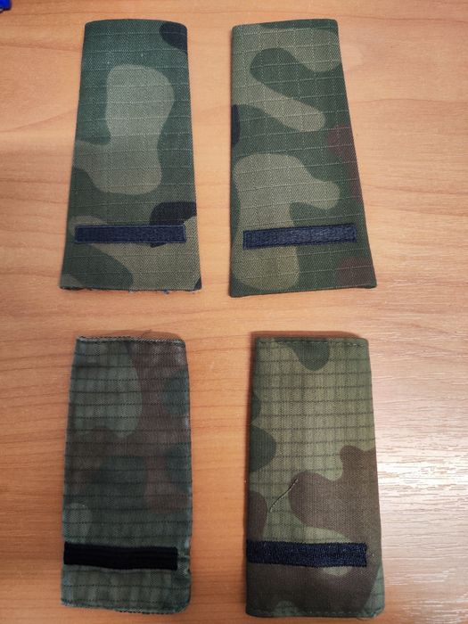 Pagony starszy szeregowy, pochewka, stopień na beret