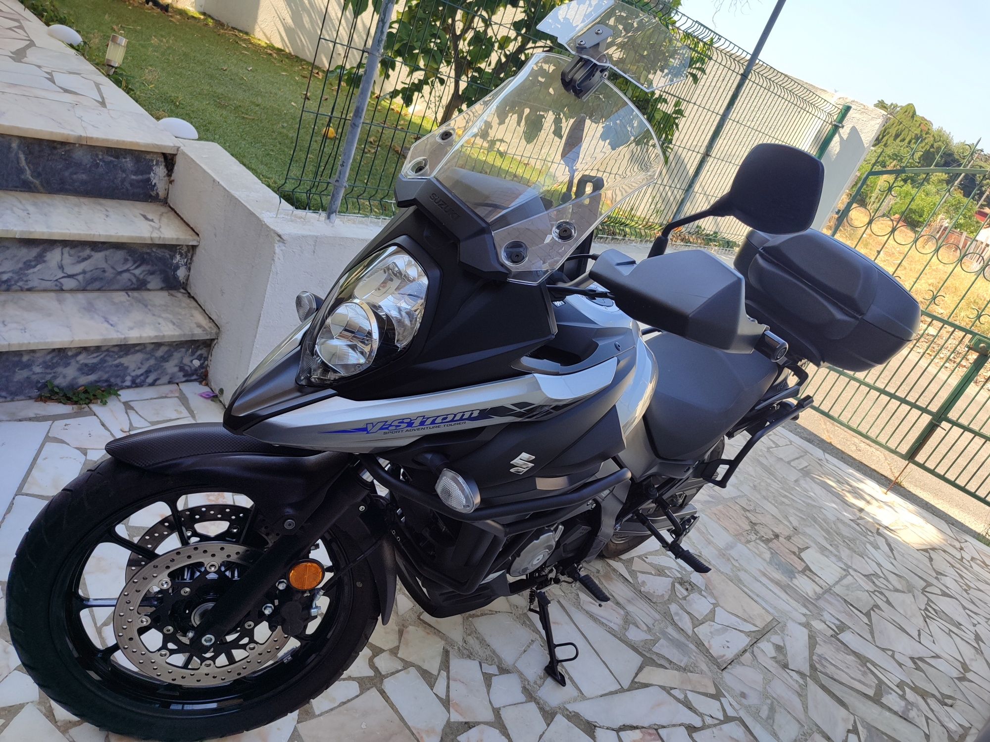 Mota Suzuki vstrom