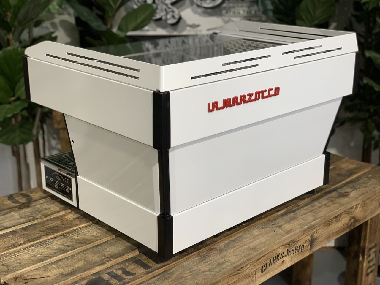 Профессійна кавомашина La Marzocco Linea PB AV 2 групи