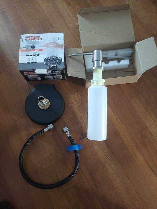 ополіскувач стаканів на мийку кухону