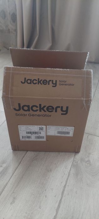 Зарядна станція універсальна Jackery Explorer 300PLS 288WH