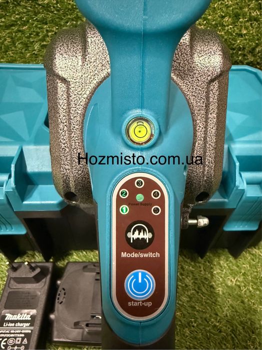 Вибрационная присоска для плитки 120 кг, аккумуляторная Makita TRU2500