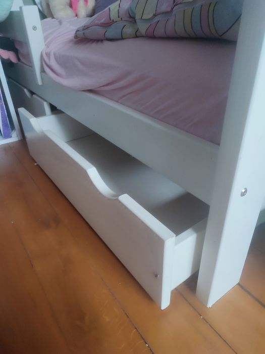 Łóżko dziecięce pietrowe