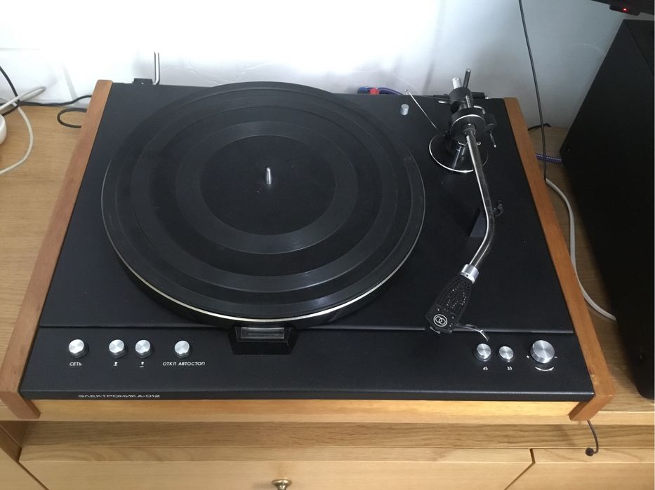 Электропроигрыватель Электроника Б1-012