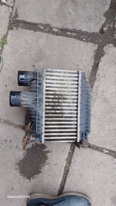 Радиатор интеркулера Тойота королла е120 авенсис т25  TOYOTA AVENSIS