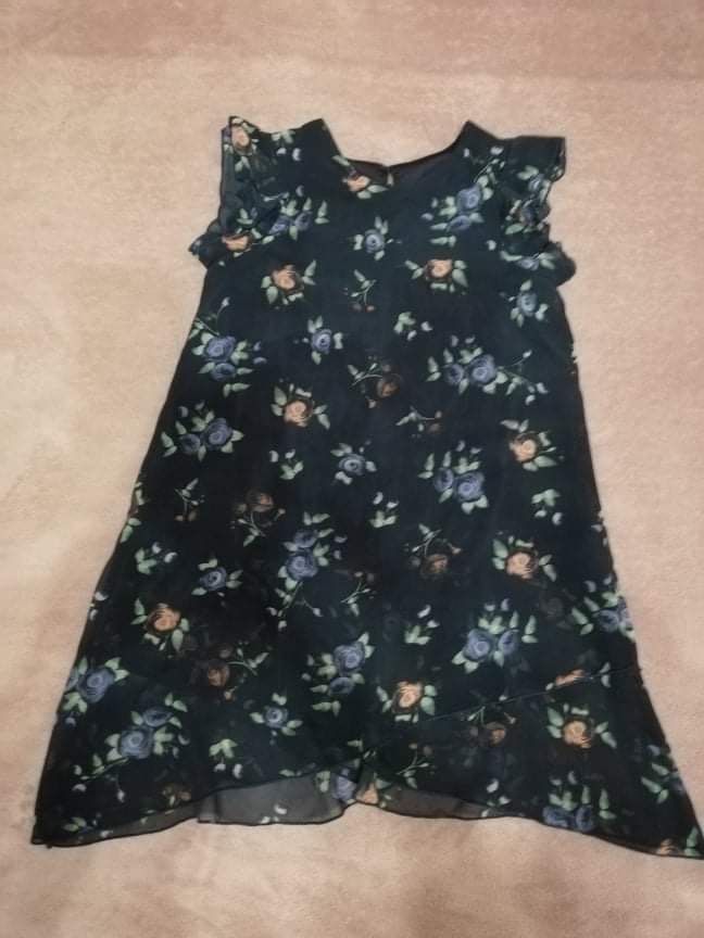 Продам дитячу сукню на літо