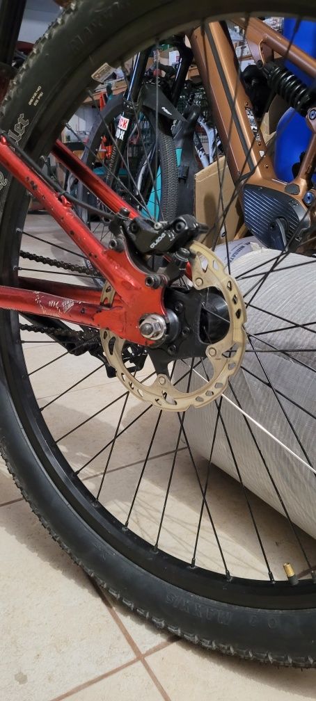 Bicicleta dirt - haro