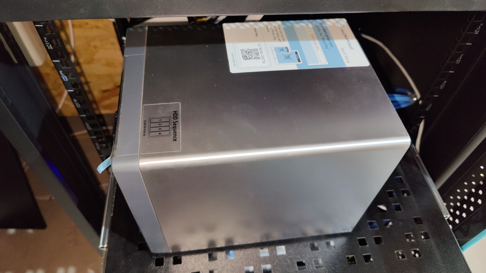 NAS serwer QNAP TS - 453A 4GB + opcje