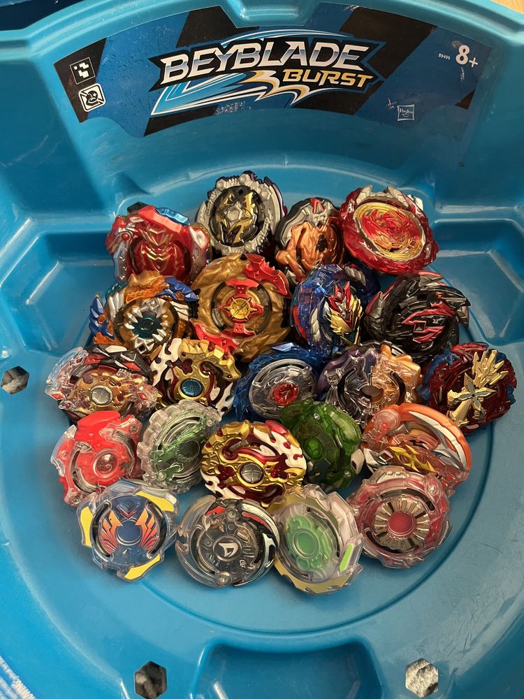 Beyblade Burst Продам