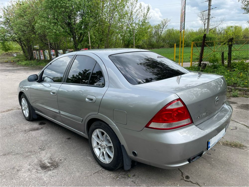 Nissan Almera Classic 1.6 газ/бенз Автомат