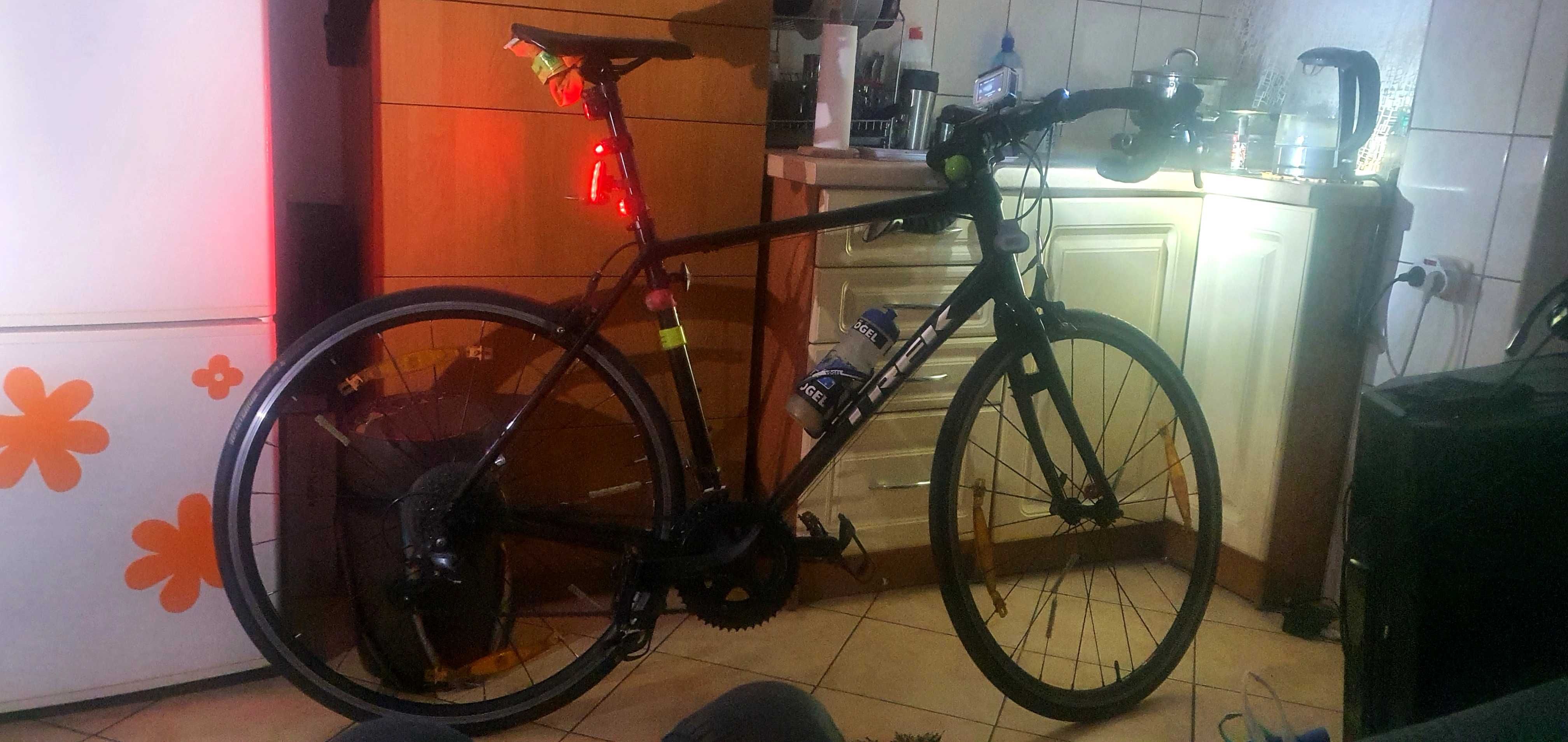 Trek Domane Al 3 Czarny (srebrne logo) Rama 58.Okazja!!