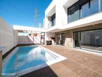 Moradia T4 Com Piscina Em Valadares