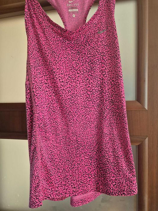 Bokserka nike dry fit..na trenig w silowni lub bieganie po lesie