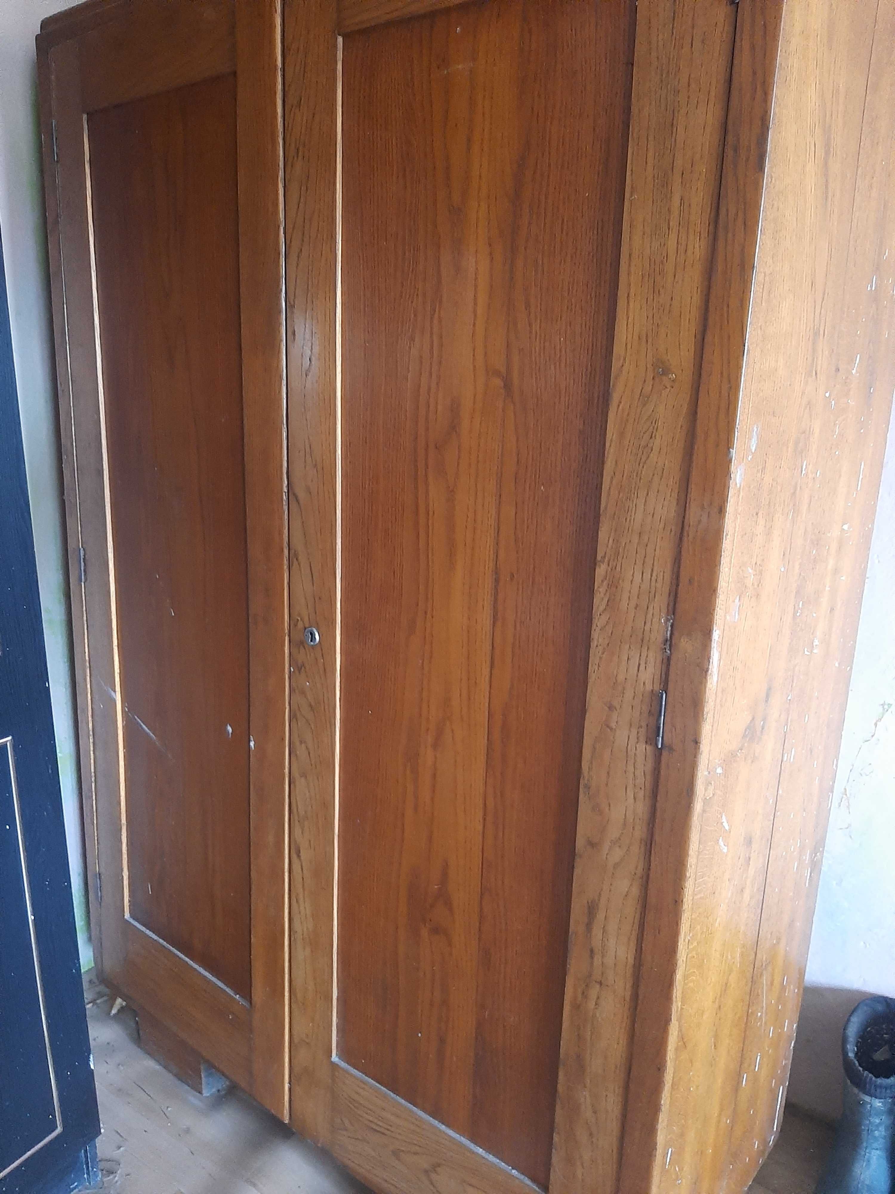 2 szafy dębowe do renowacji