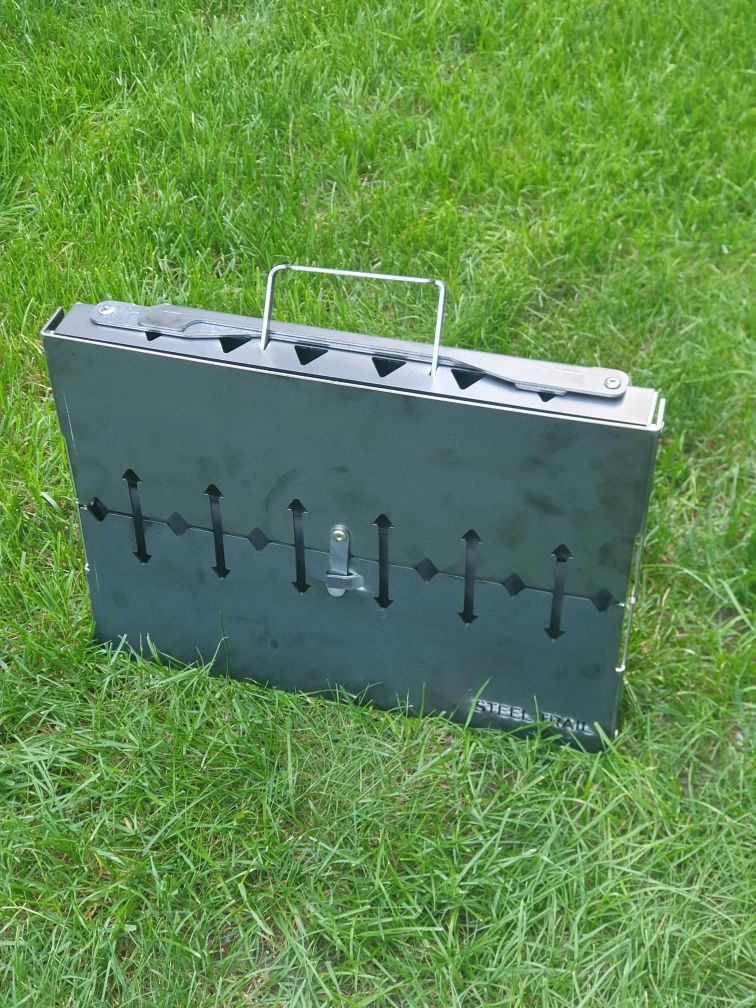 Grill Mangal składany - walizka - Mocny  stal 2mm na 5/6 szampurów