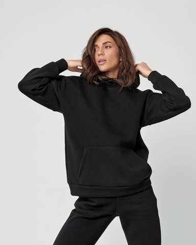 Спортивний тёплый, зимний чёрный костюм.