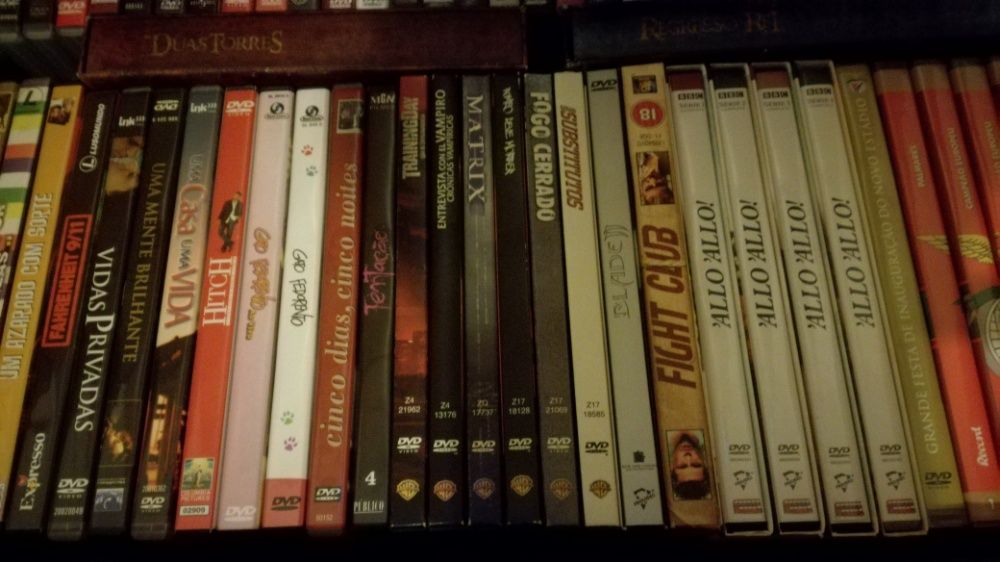 Coleção de vários filmes em DVD