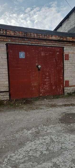 Продам гараж Шевченк,.р-н