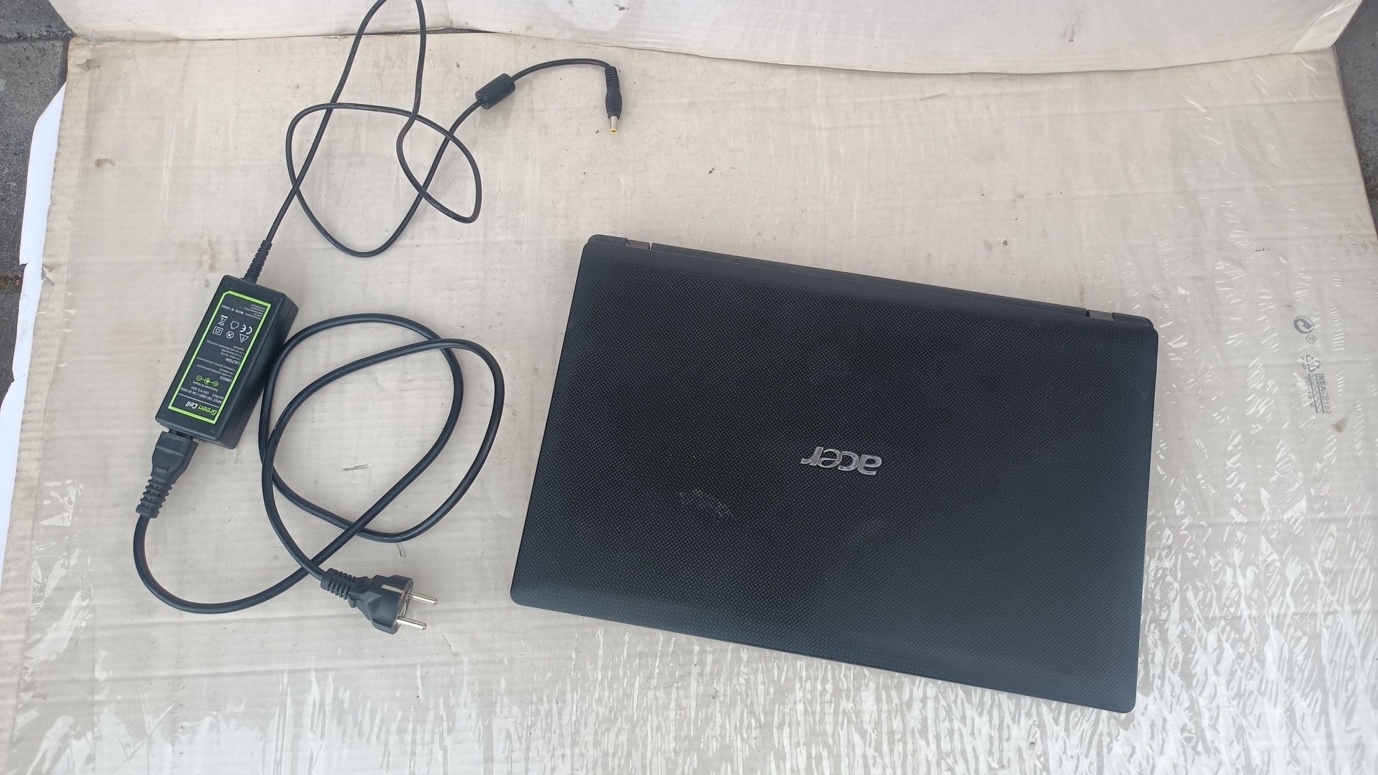 15,6 Laptop ACER Aspire 5742 Intel Pentium 4GB Win7 HDMI USB SD CD-ROM