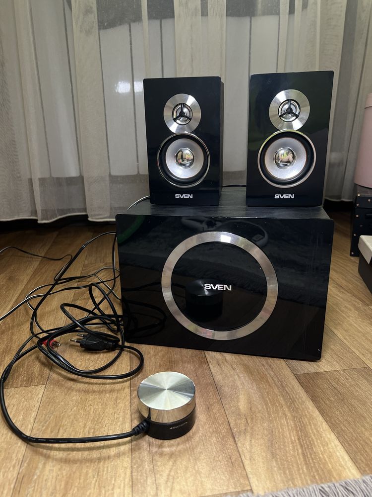 Мультимедийные колонки  SVEN MS-1085