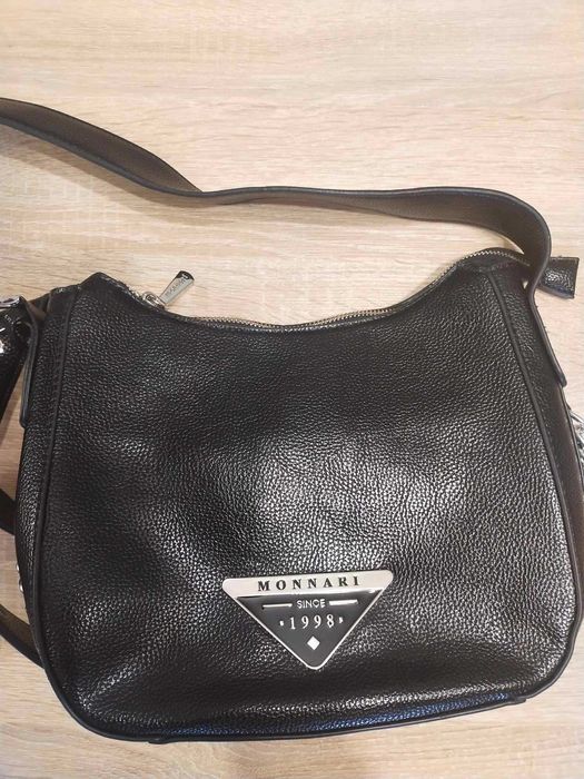 Czarna torebka Monnari