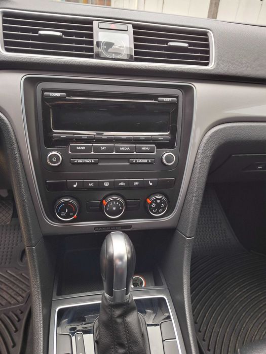 Автомагнітола від VW Passat B7 (NMS). Мультімедія. Штатна магнітола.