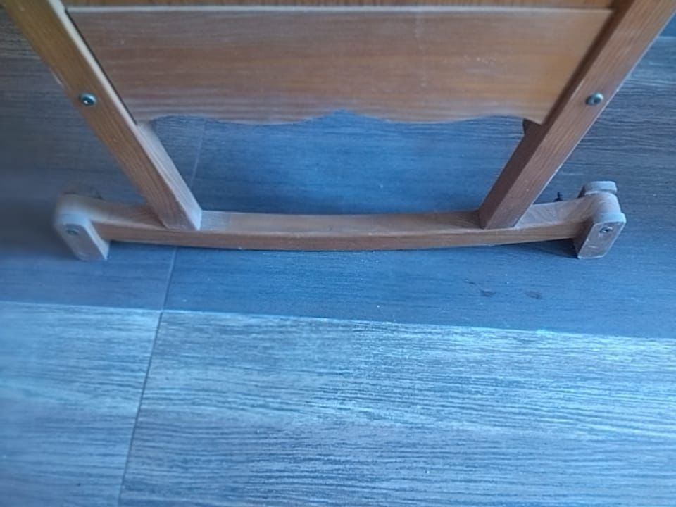 Cama de Bebé Antiga com Colchão