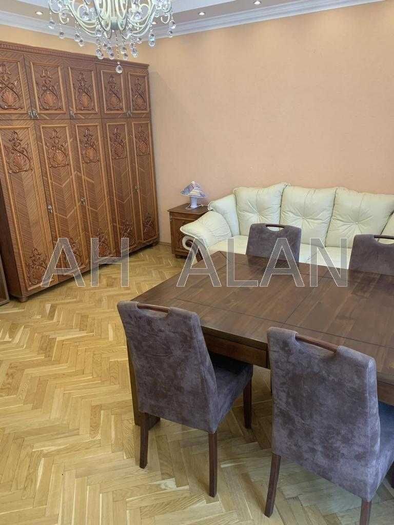 Без комиссии Аренда квартиры в центре Киева Михаила Грушевского, 28/2