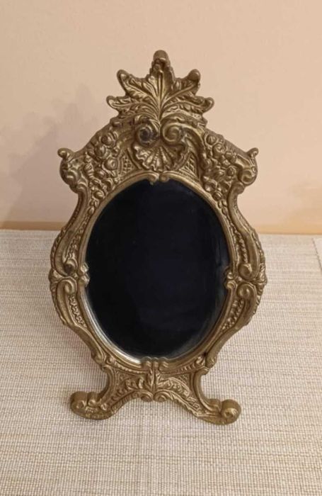 Espelho antigo com moldura dourada - como novo