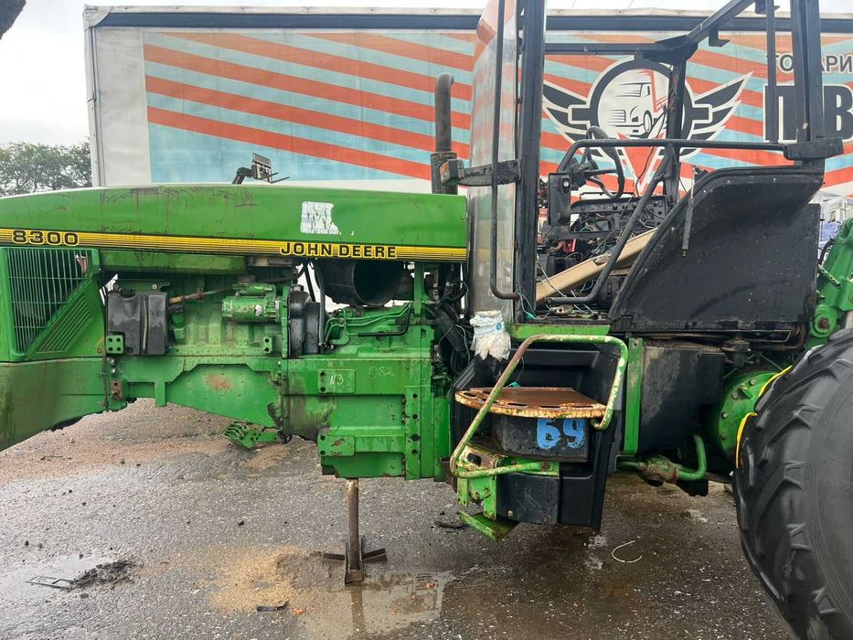 Трактор John Deere 8300 2000 двигун 7.6