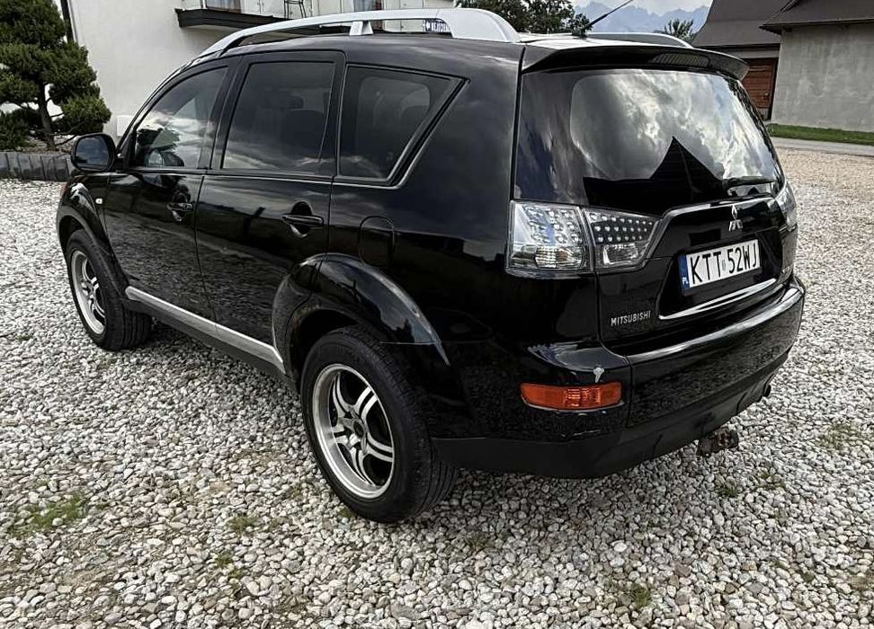 Sprzedam auto mitsubitshi outlander 2007 r 4x4