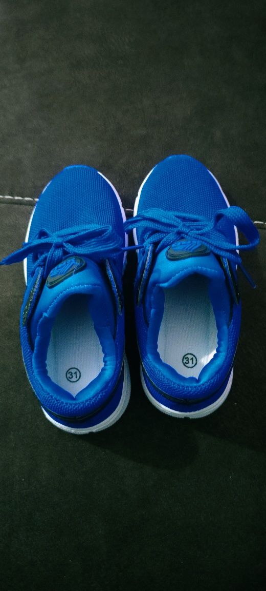 Buty dla chłopca 31