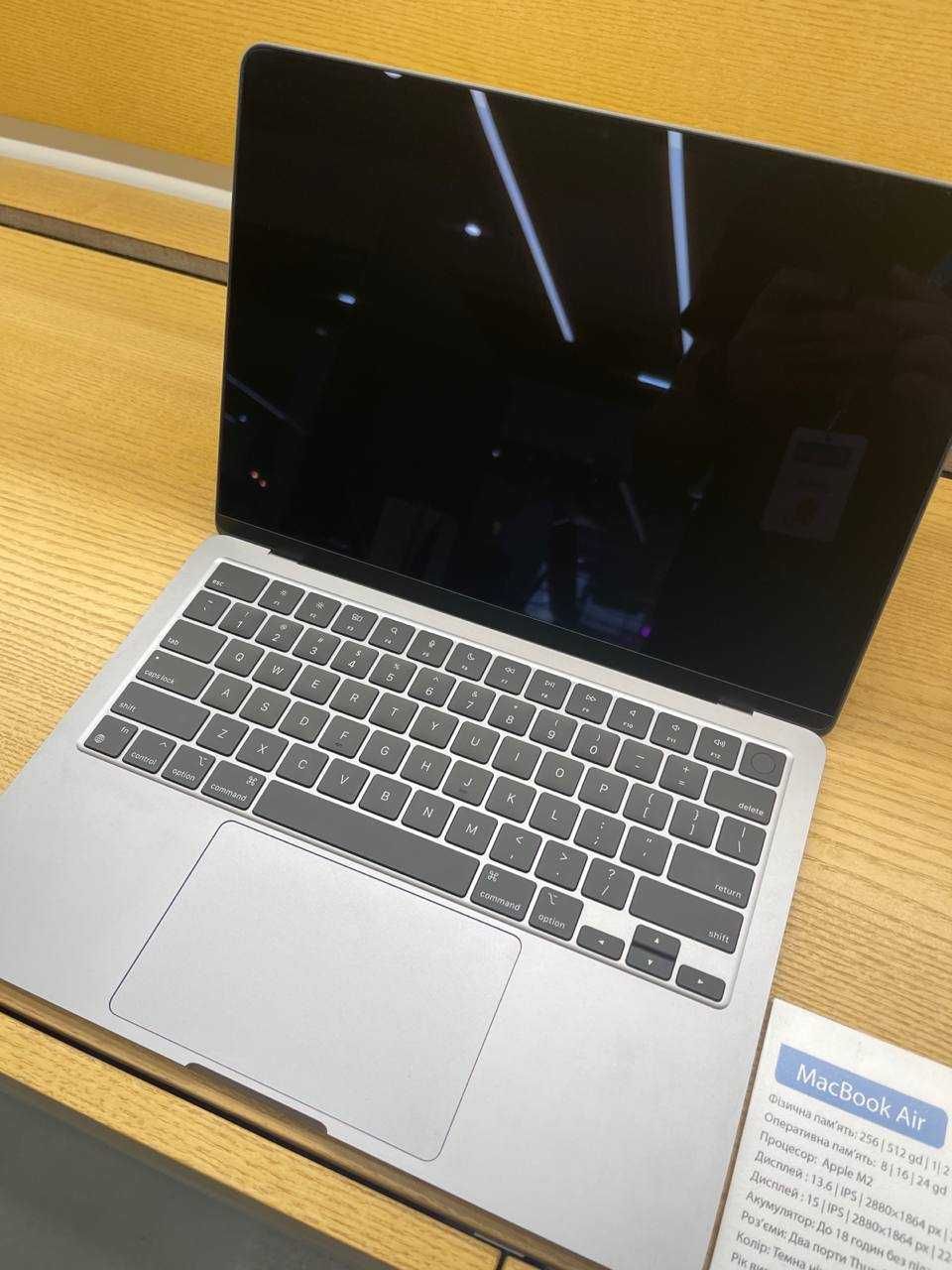 Новий MacBook Air 13,6" M2 8/512GB/8CPU/10GPU Space Gray 2022-Open Box