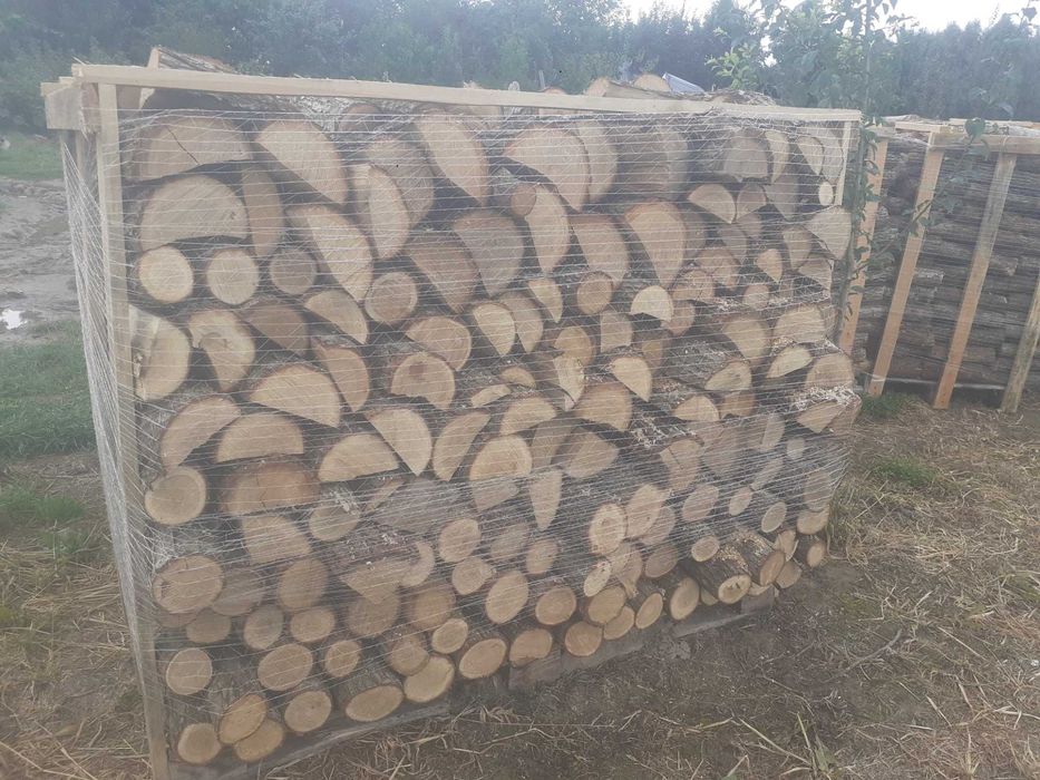 Drzewo,drewno opałowe,kominkowe dąb,grab,brzoza,sosna dowóz w cenie.