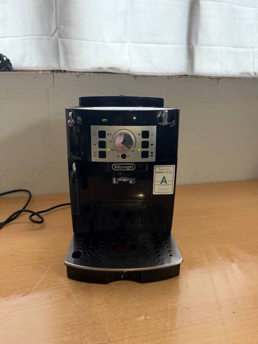 Кавомашина DeLonghi Magnifica S ESAM