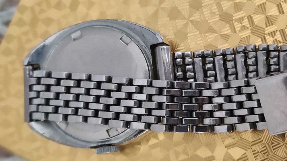 Zegarek damski Zaria.